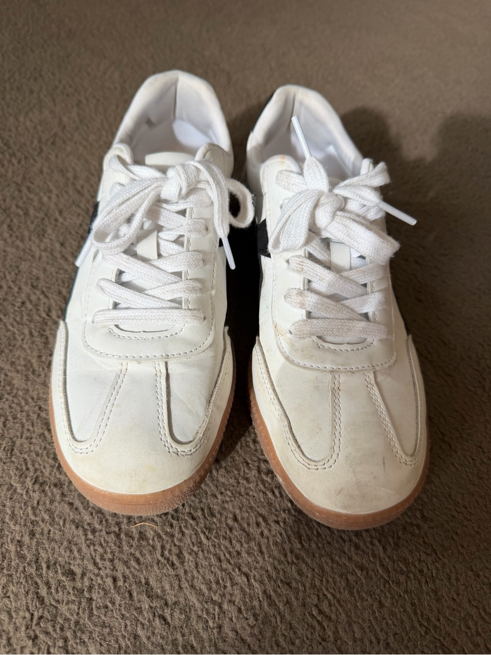 Women’s White Low-Top Casual Sneakers
